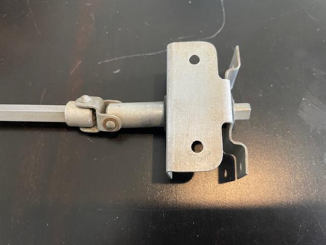 Cessna 172N Fuel Selector Valve Shaft & Bracket Assembly. Used.