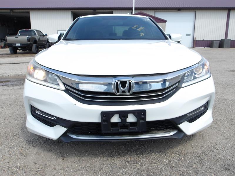 D18 - 2016 Honda Accord Sport