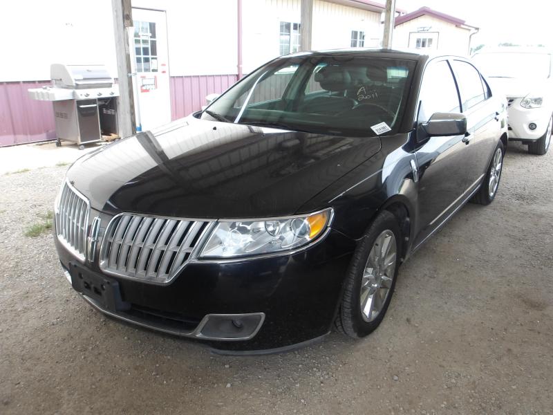 A38 - 2011 Lincoln MKZ