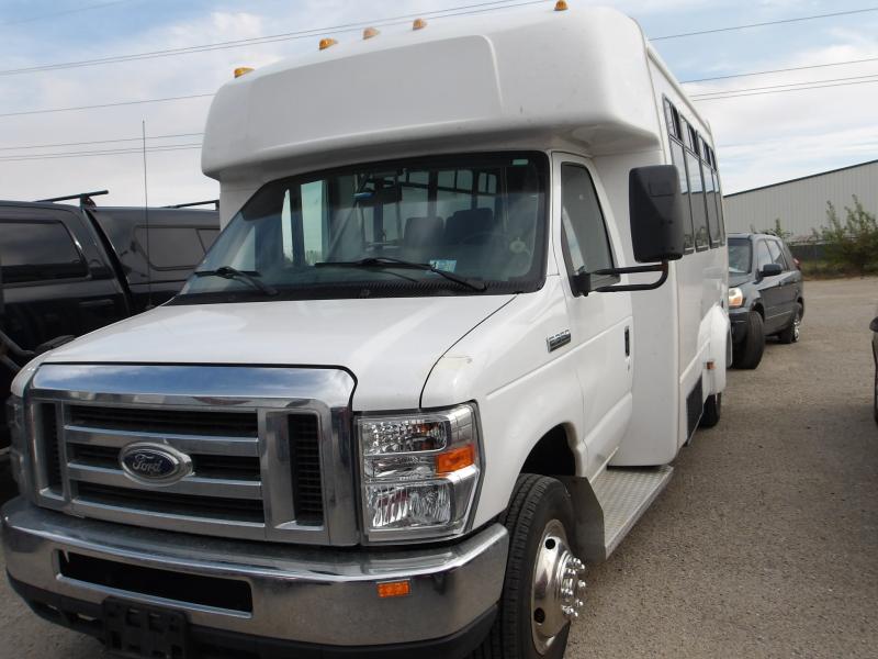 A49 - 2011 Ford E-350