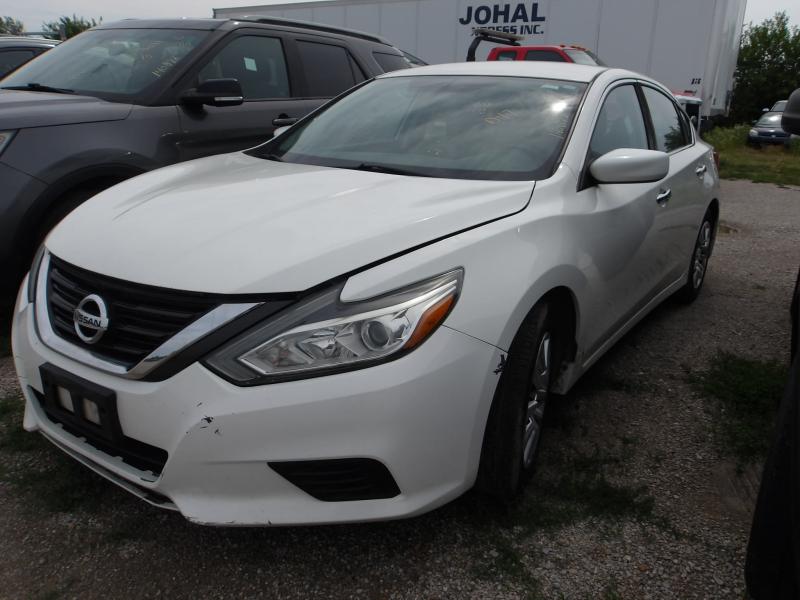 D17 - 2016 Nissan Altima