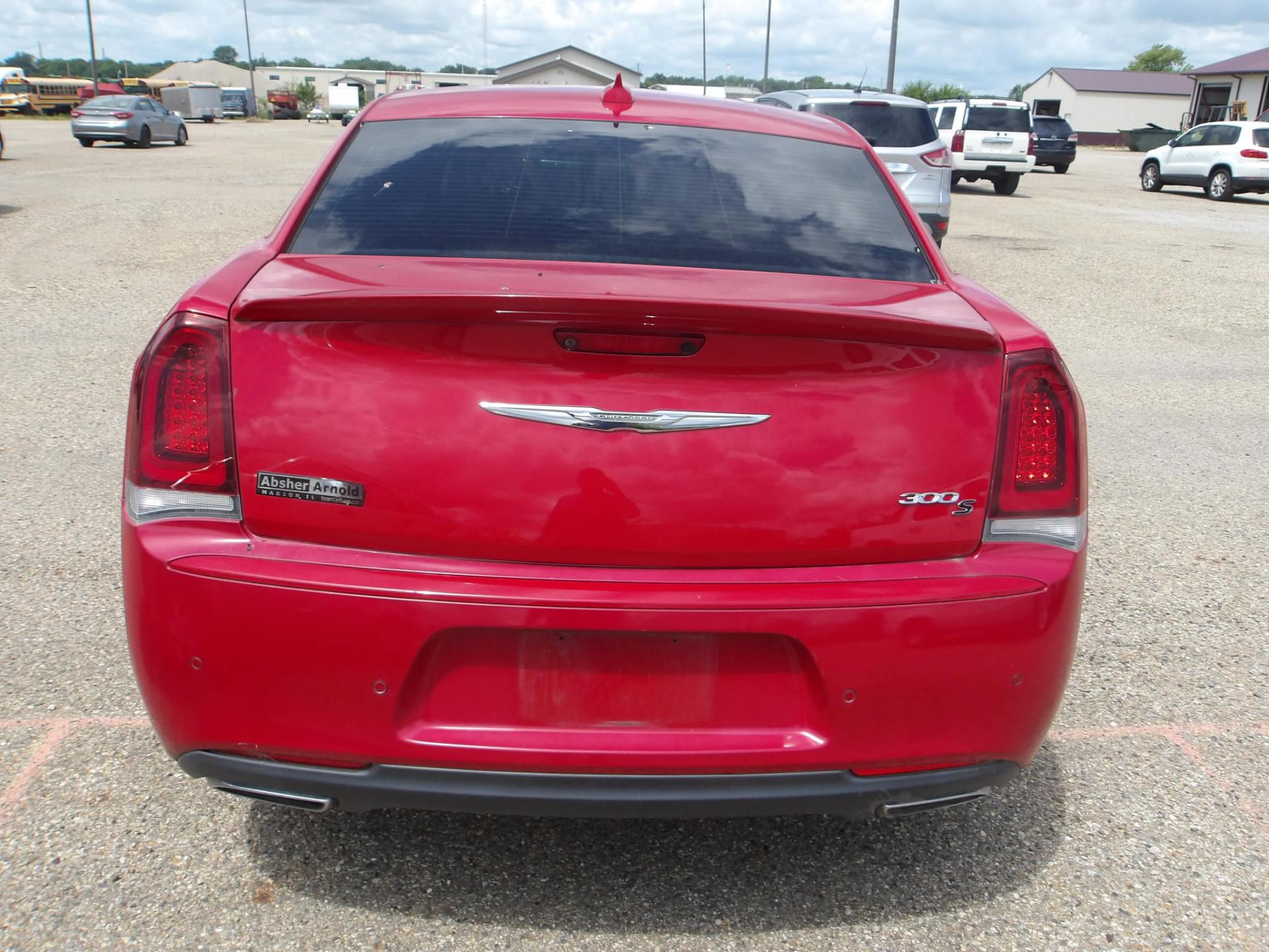 D2 - 2016 Chrysler 300S