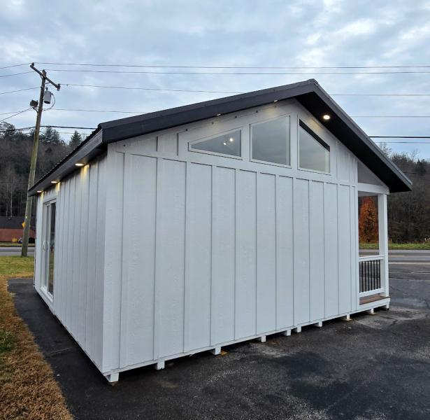 20x20 Retreat w/4FT PORCH - TREX DECK - 125 AMP ELECTRICAL - HOUSE DOOR & MORE!