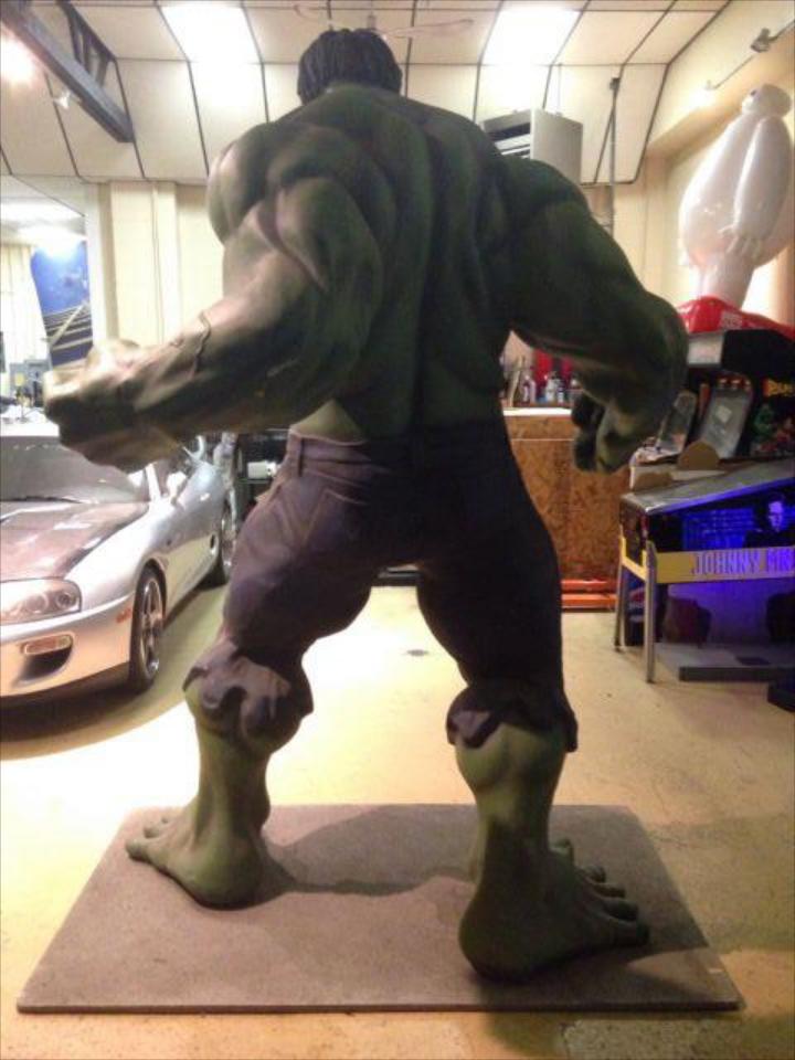 Life Size 2008 Movie Incredible Hulk Theater Display