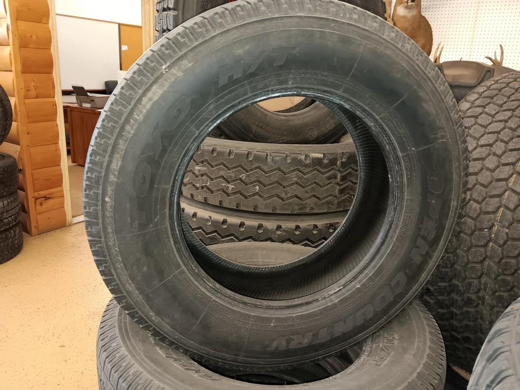 265/70R18 Toyo Open Country Tires Set of 4