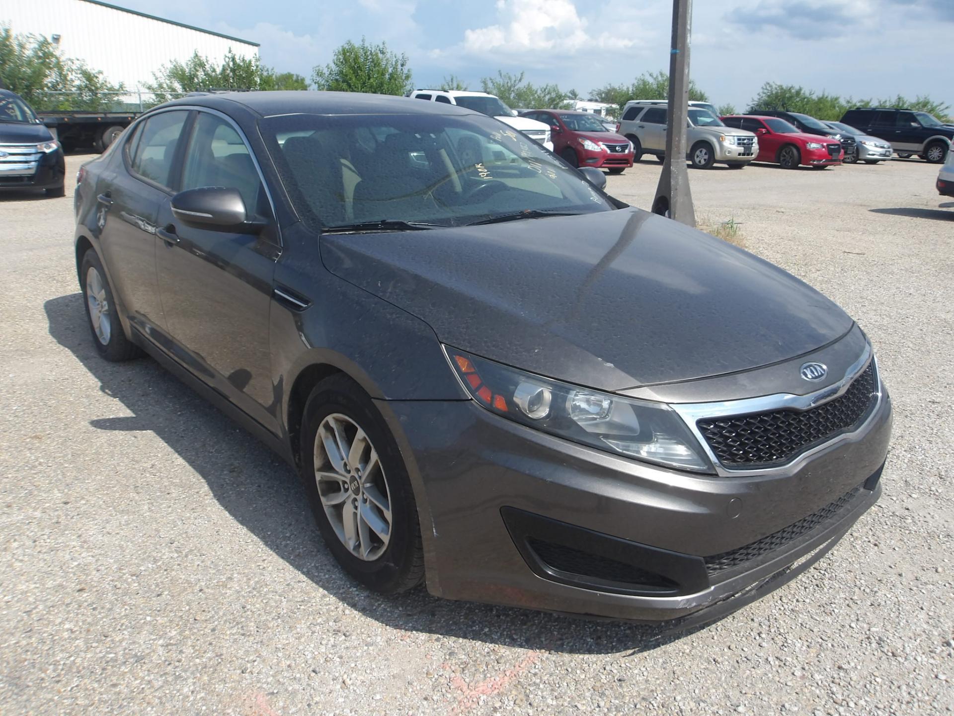 D11 - 2011 Kia Optima LX