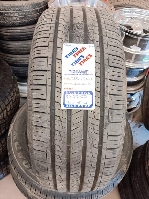 225/55R17 RoadX RX Motion MX 440 Tires Set of 4