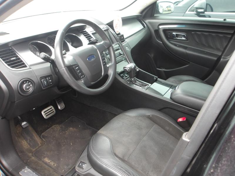D32 - 2012 Ford Taurus SHO