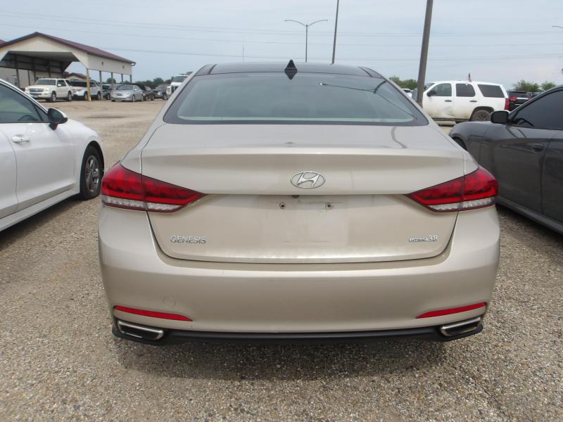 D20 - 2015 Hyundai Genesis