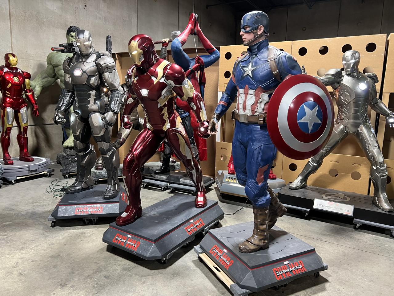 Marvel “Captain America: Civil War” 3 Piece Set War Machine Ironman
