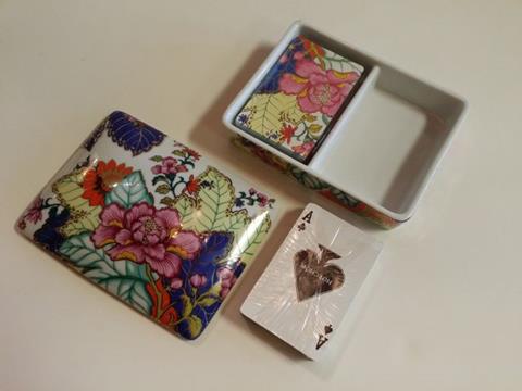 HORCHOW PORCELAIN JAPAN BOX WITH PLAYING CARDS