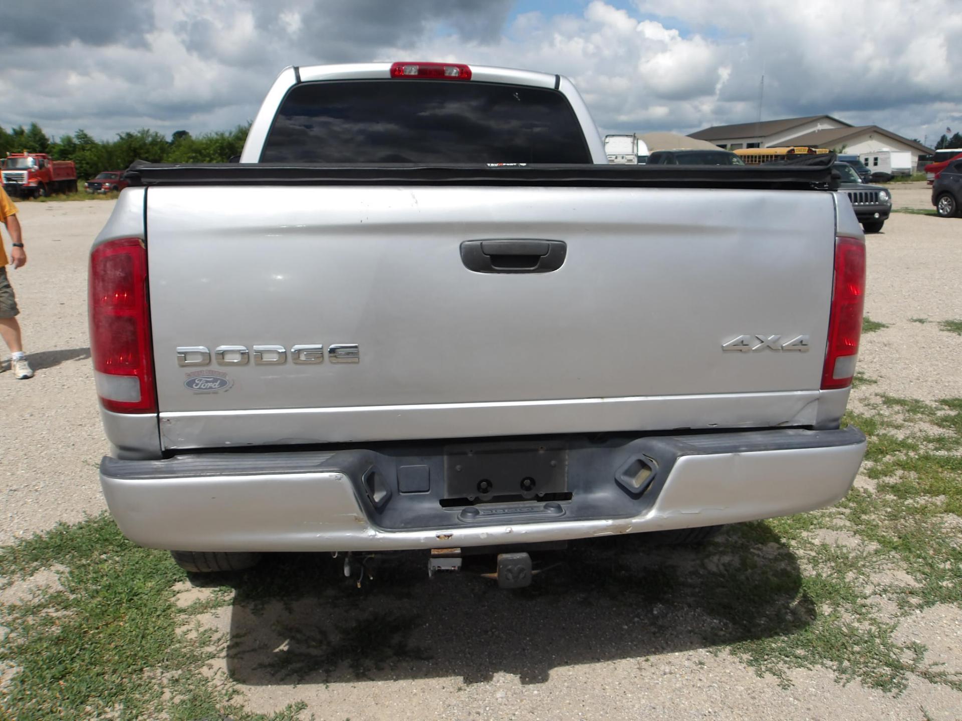 D37 - 2002 Dodge ram 1500