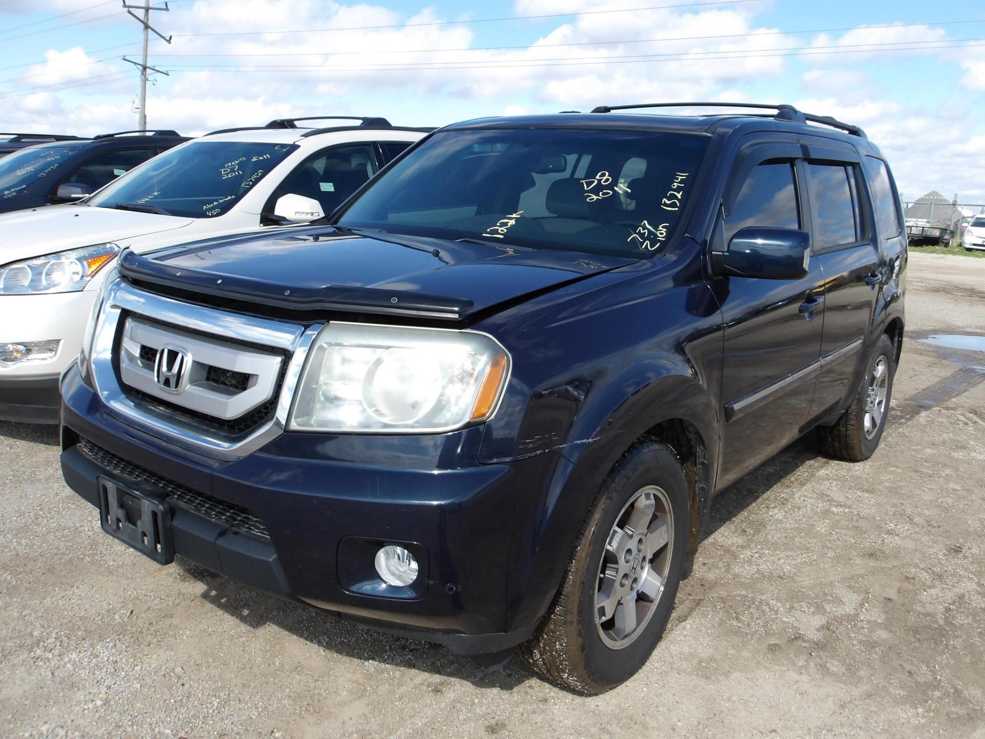D8 - 2011 Honda Pilot Touring-RES