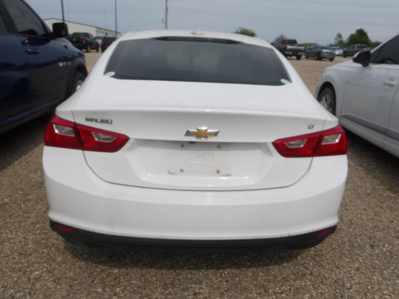 D26 - 2016 Chevrolet Malibu LT 1LT