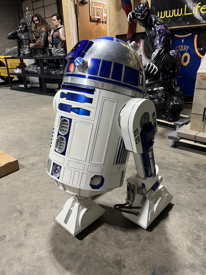 Life Size Star Wars Aluminum Remote Controlled R2D2