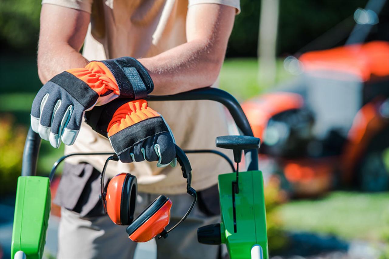 Mowing & Trimming