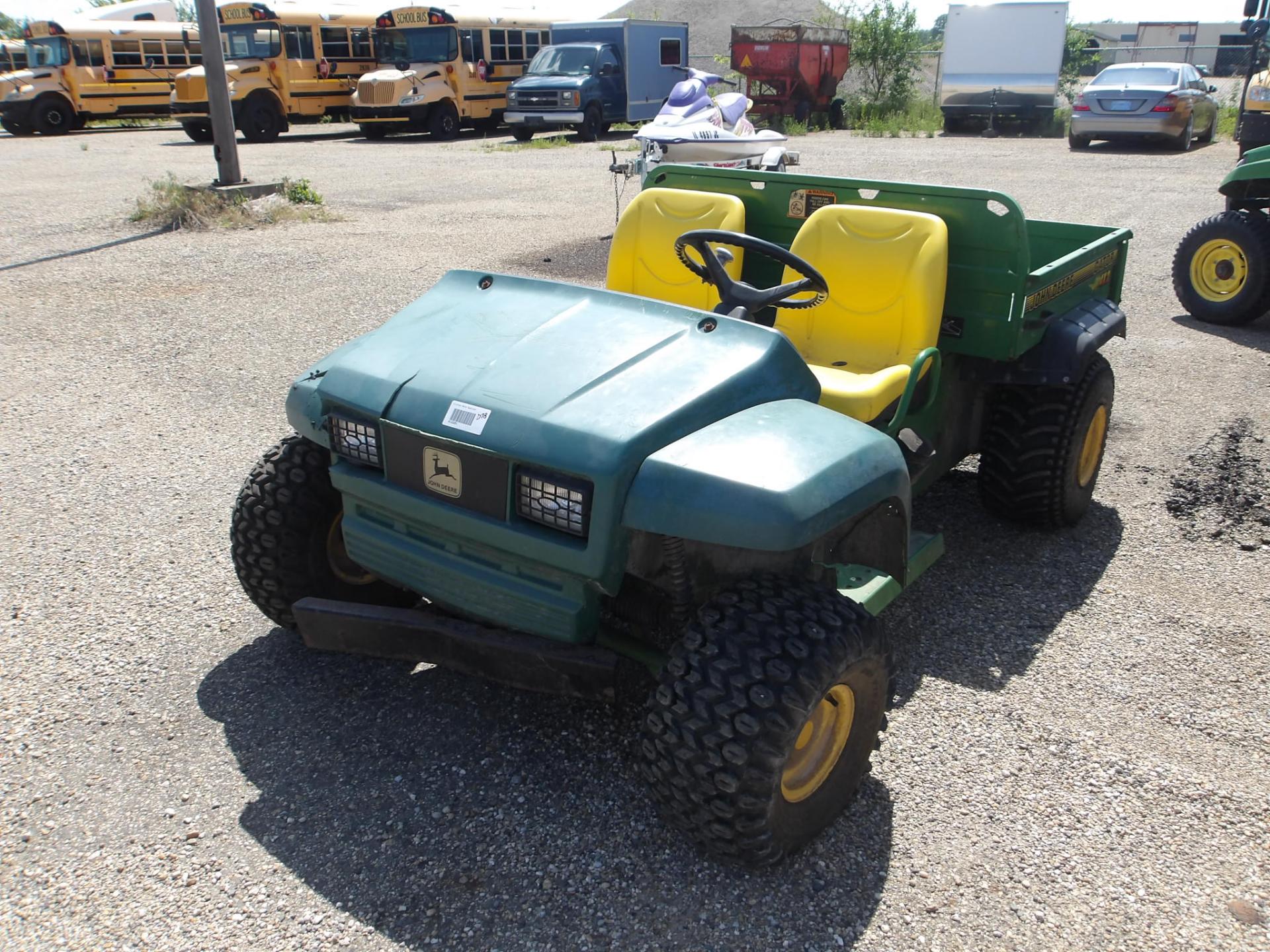 D78 - John Deere Gator 4X2