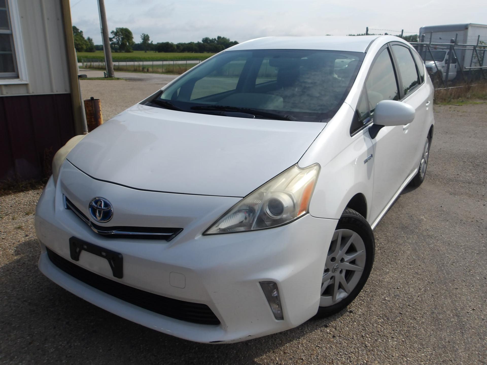 A88 - 2013 Toyota Prius V