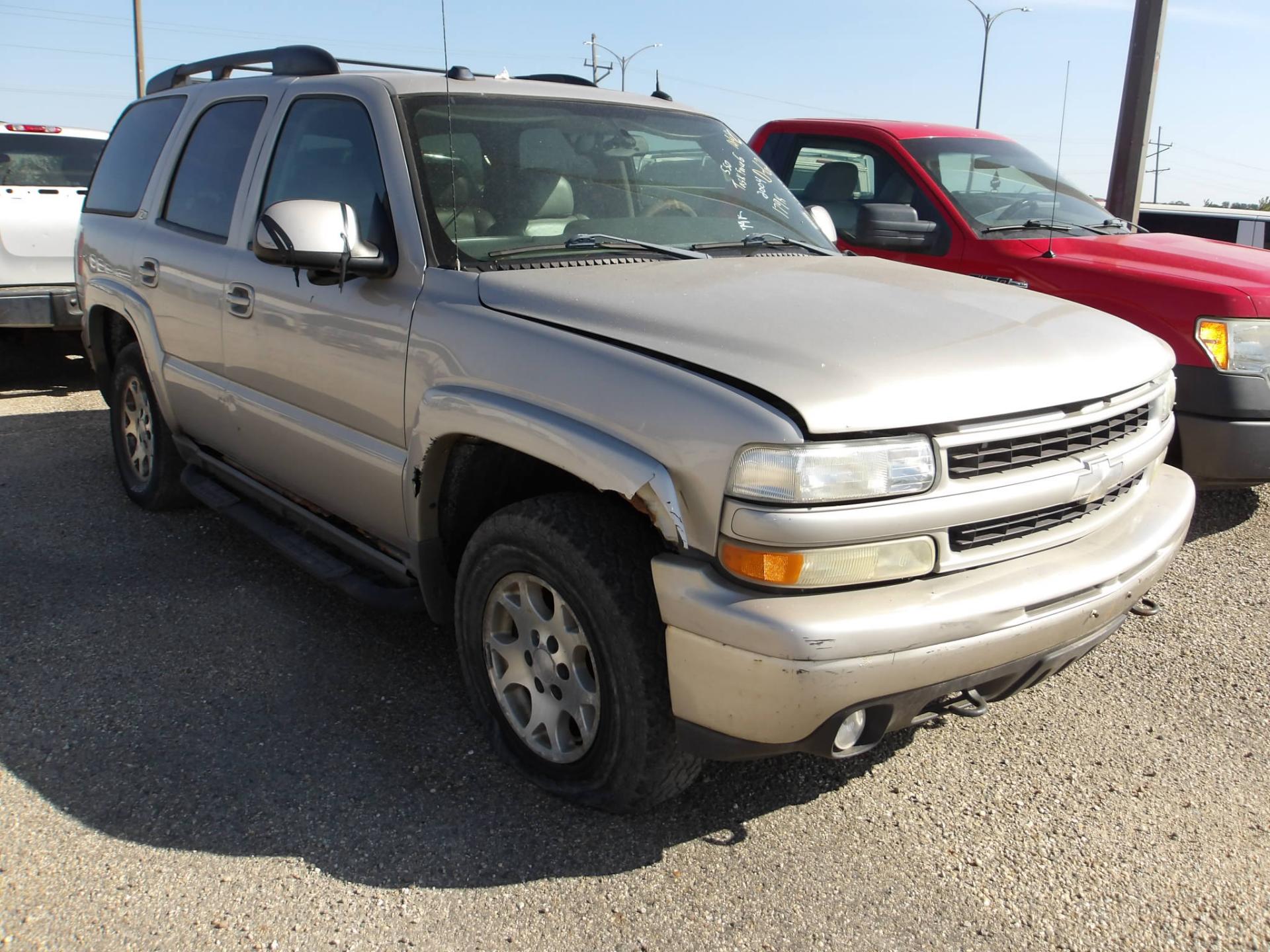 D62- 2004 CHEVROLET TAHOE