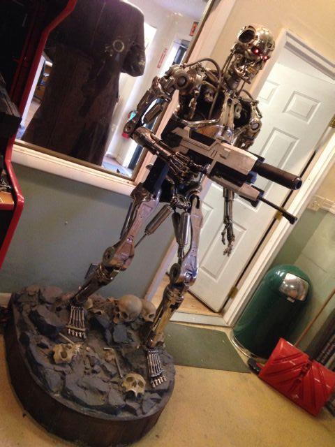 Sideshow Terminator T-800 First Version Endoskeleton