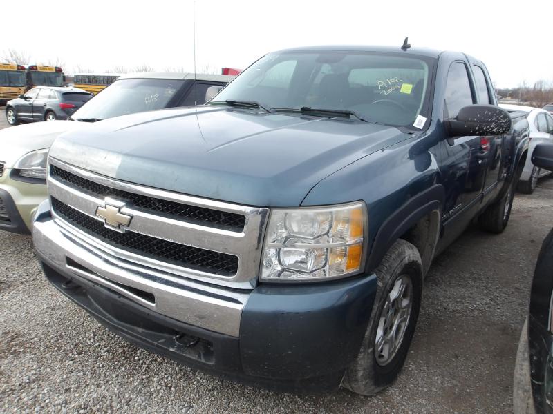 A102 - 2009 Chevrolet Sliverado LT 1500