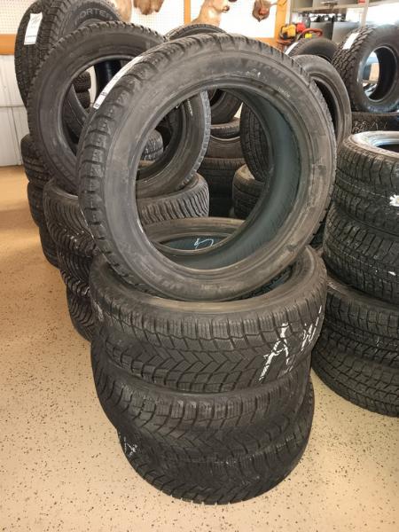 215/50R17 Michelin X-Ice Snow Tires Set of 4