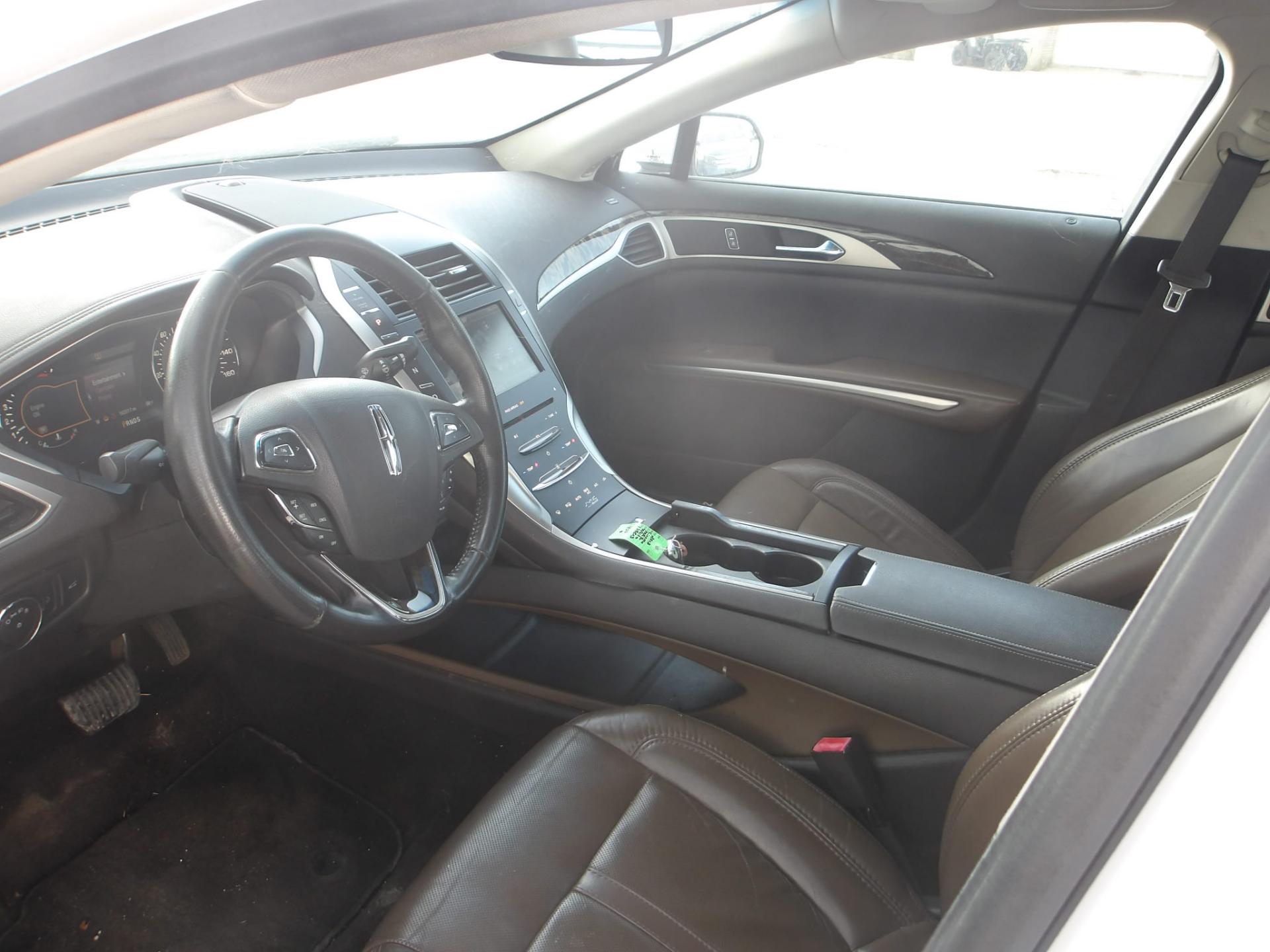 D32 - 2013 Lincoln MKZ