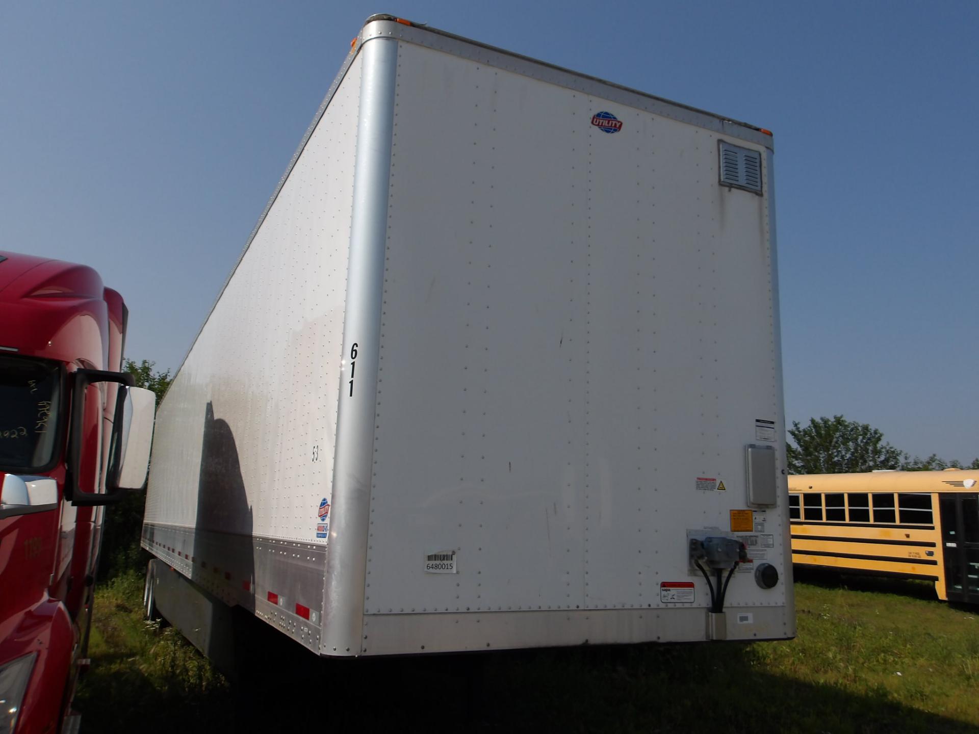 D52 - 2023 Utility Semi Trailer