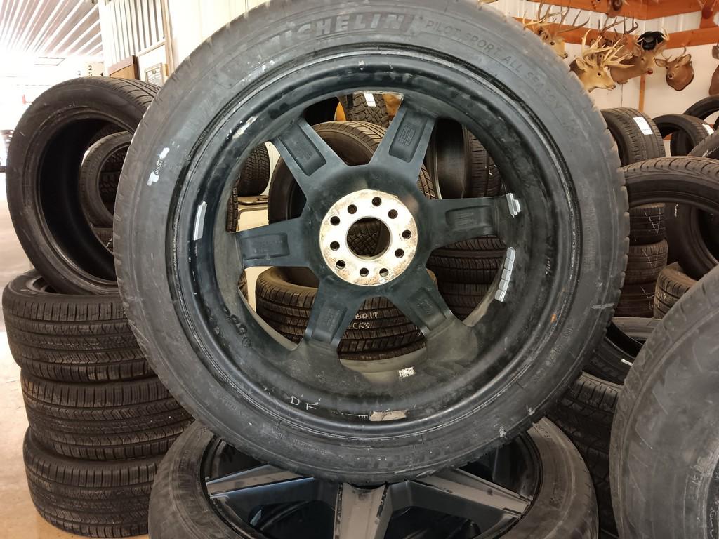265/40ZR20 Michelin Pilot Sport All Season 4 Tires with Universal 5 lug 20" Rims set of 4