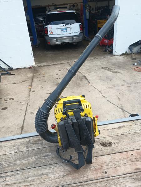 John Deere Gas Powered Backpack Blower