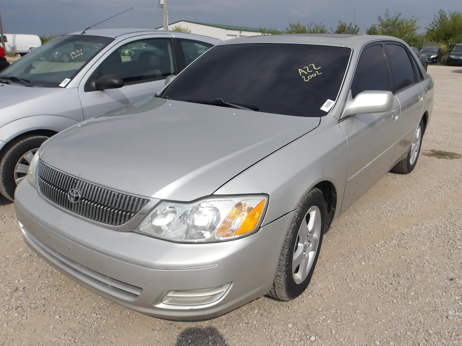 A22 - 2002 Toyota Avalon