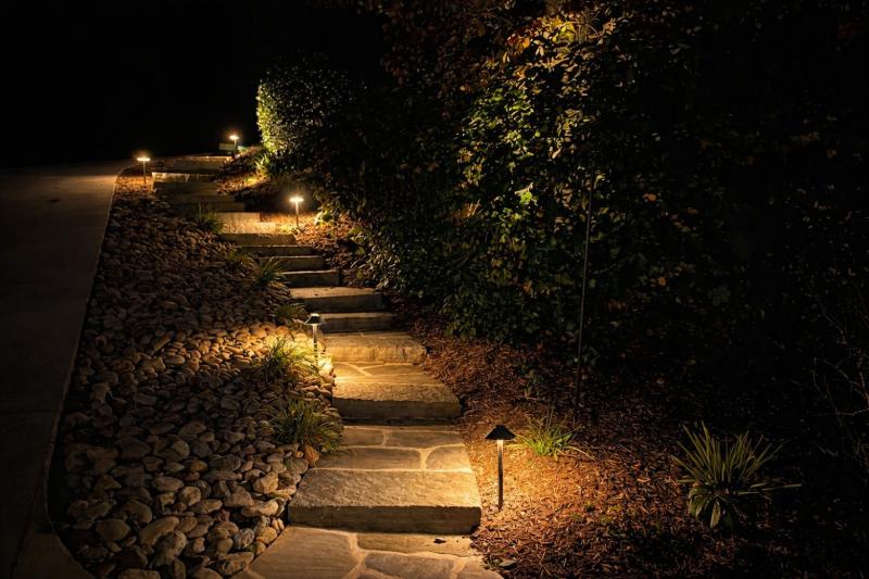 Top Hat Style Bronze Area Light