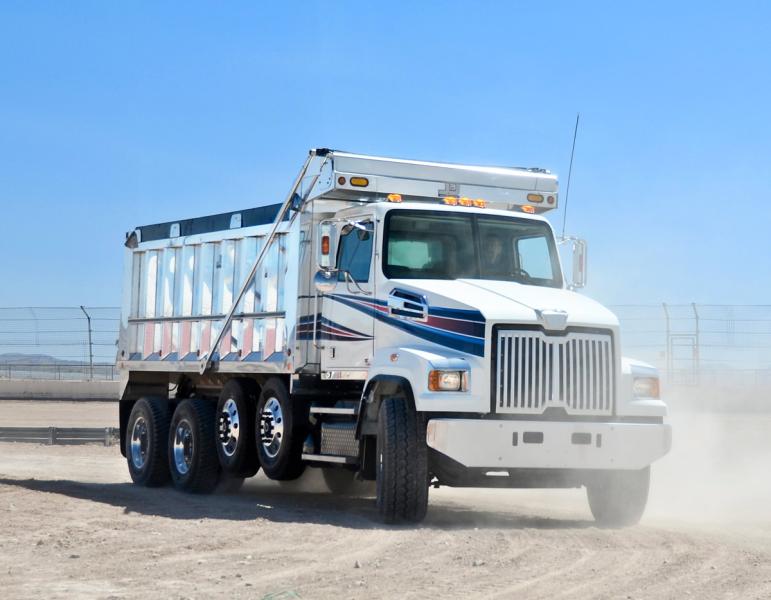 Dump Truck and Sanitation Truck Washing Services