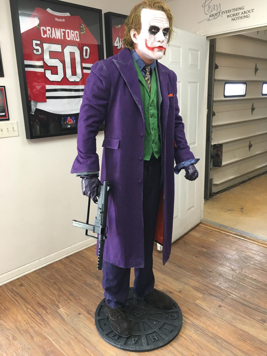 DC Comics Batman The Dark Knight Heath Ledger Joker