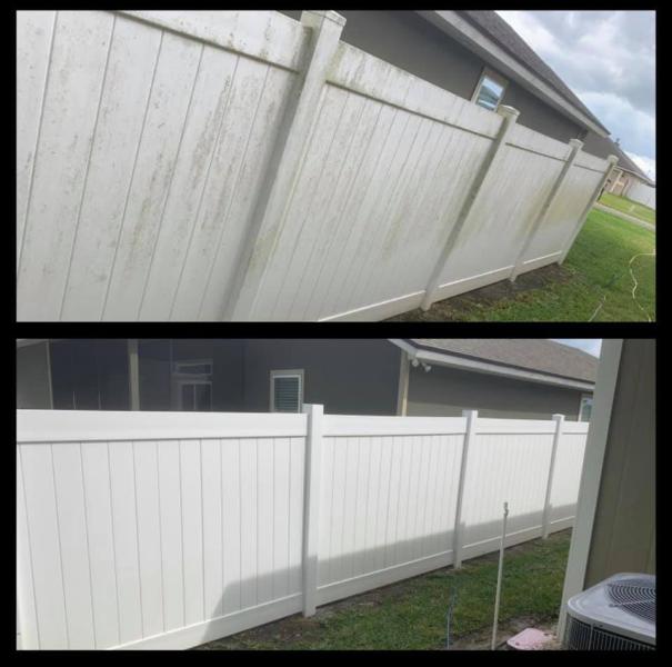 Vinyl / Wood Fence Cleaning