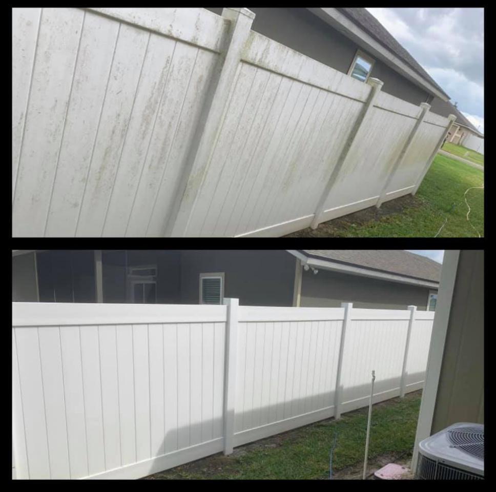 Vinyl / Wood Fence Cleaning