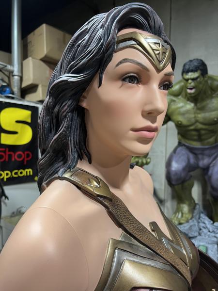 Life Size Justice League Wonderwoman