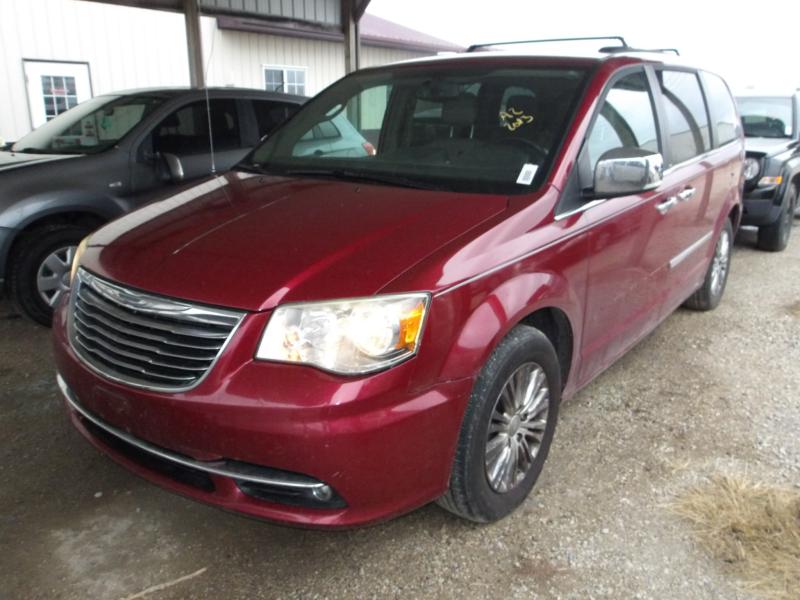 A2 - 2013 Chrysler Town & Country
