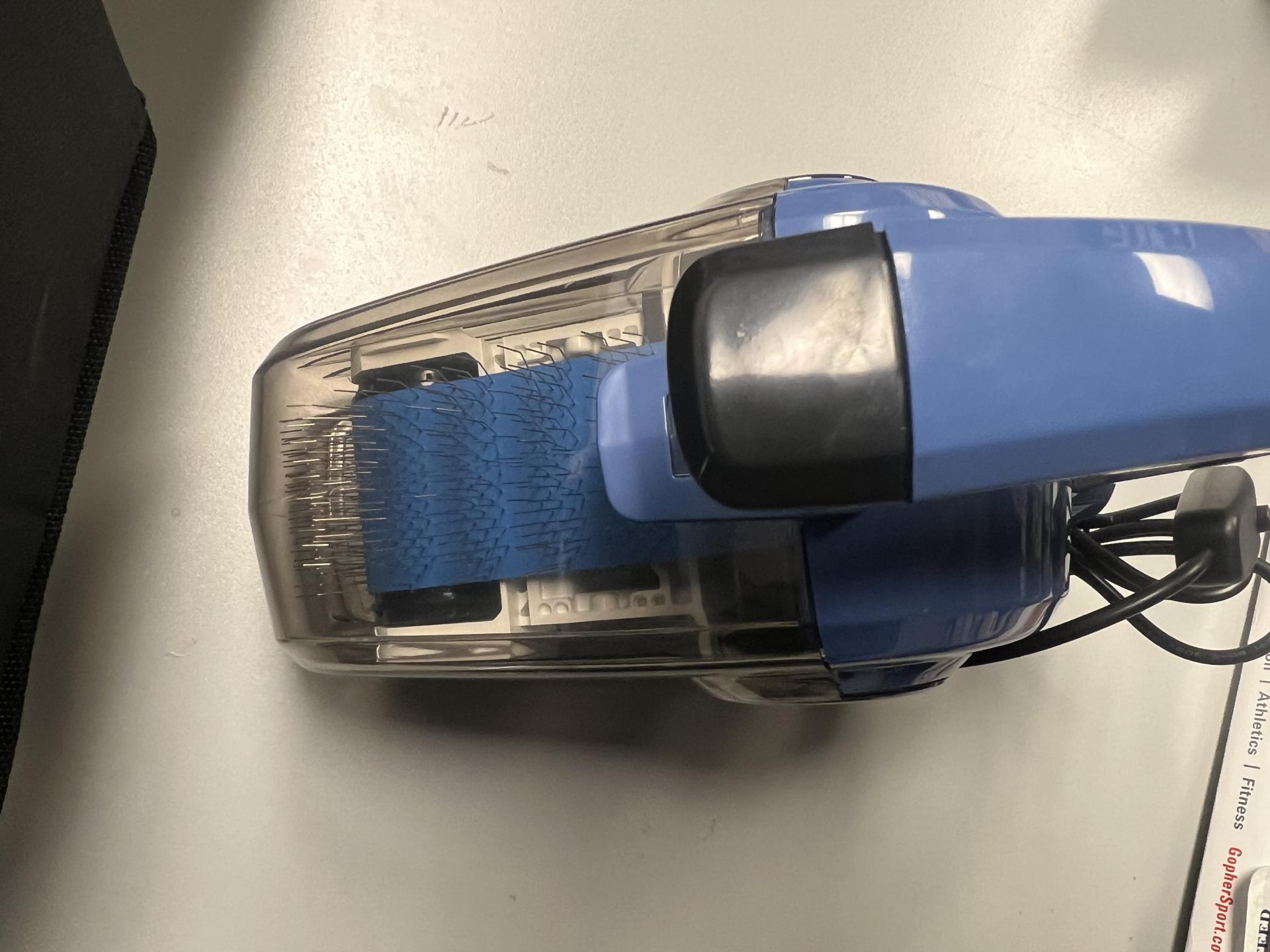 Petite Dp Auto Dog Brush