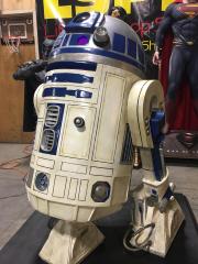 Star Wars SideShow Version 1 R2D2 with Base