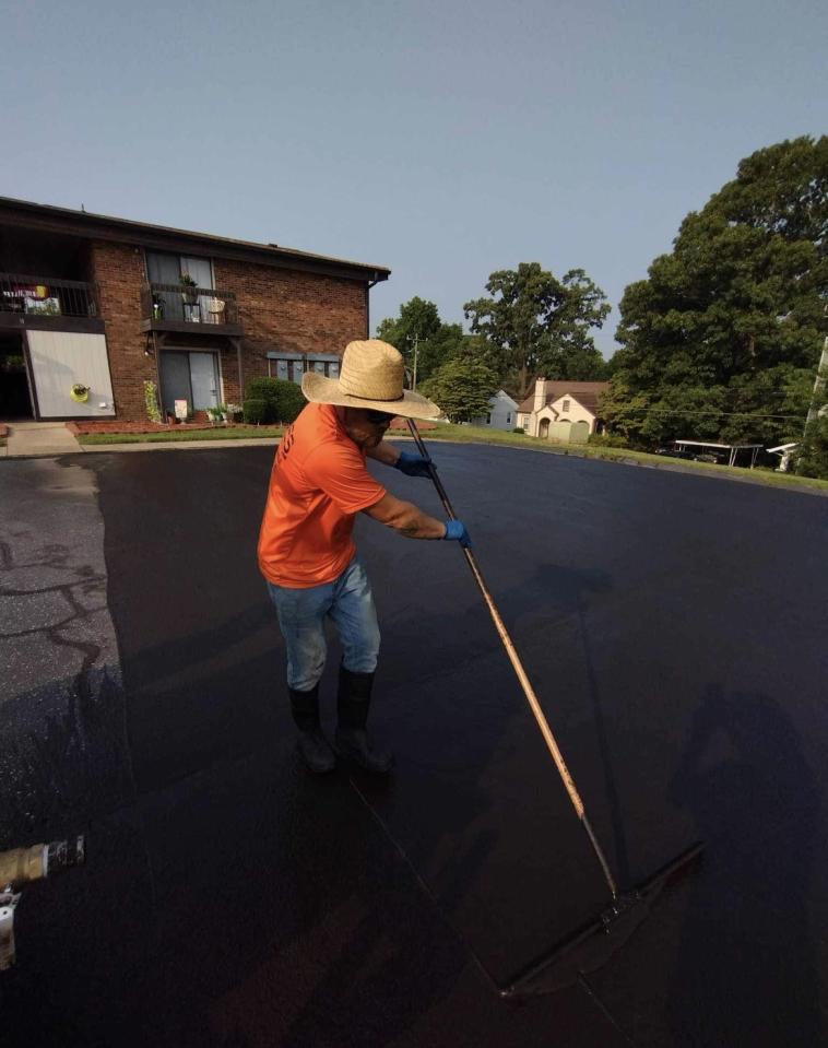 Residential and commercial Seal coating 