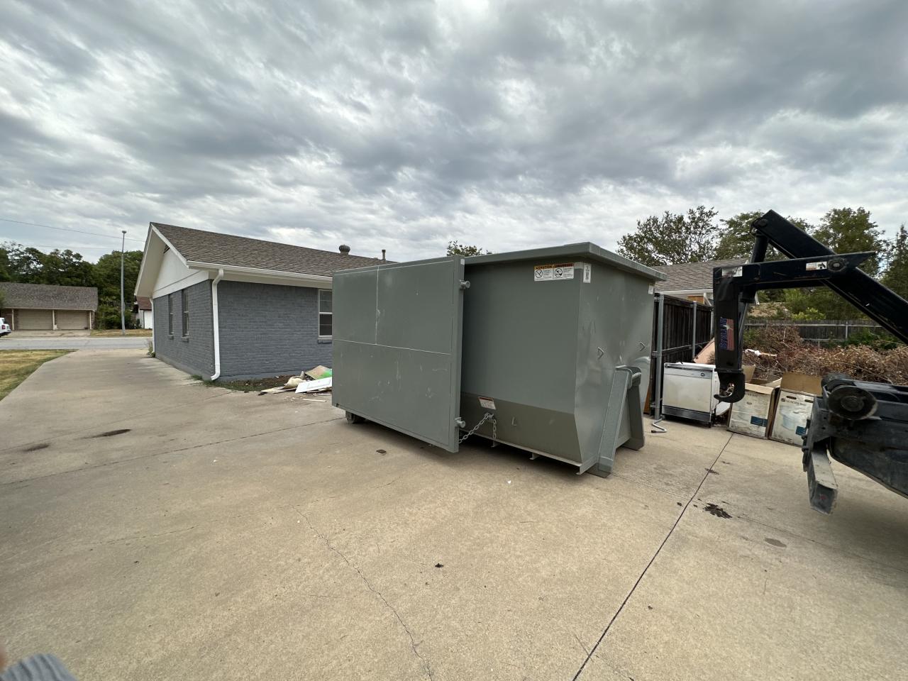 Residential & Commercial
Dumpster Rental