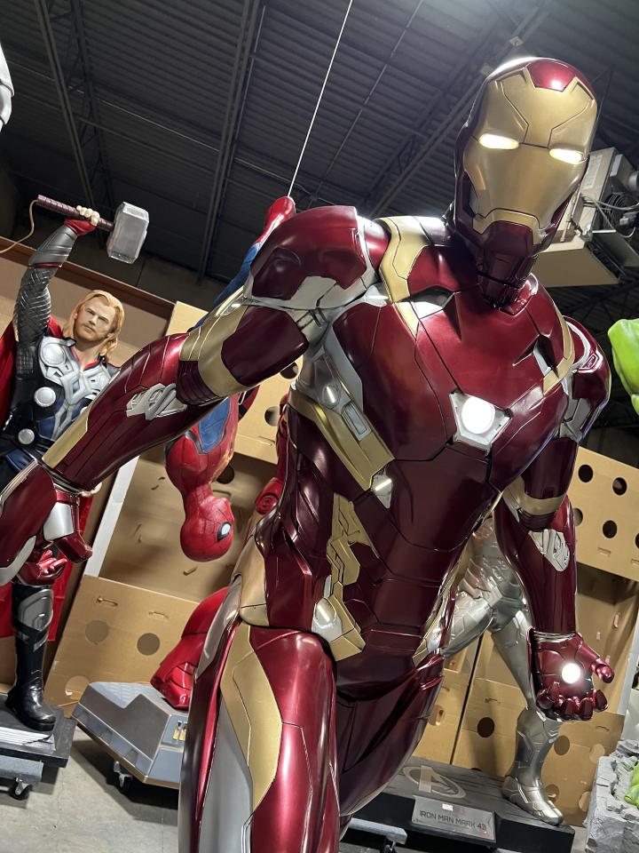 Marvel “Captain America: Civil War” 3 Piece Set War Machine Ironman