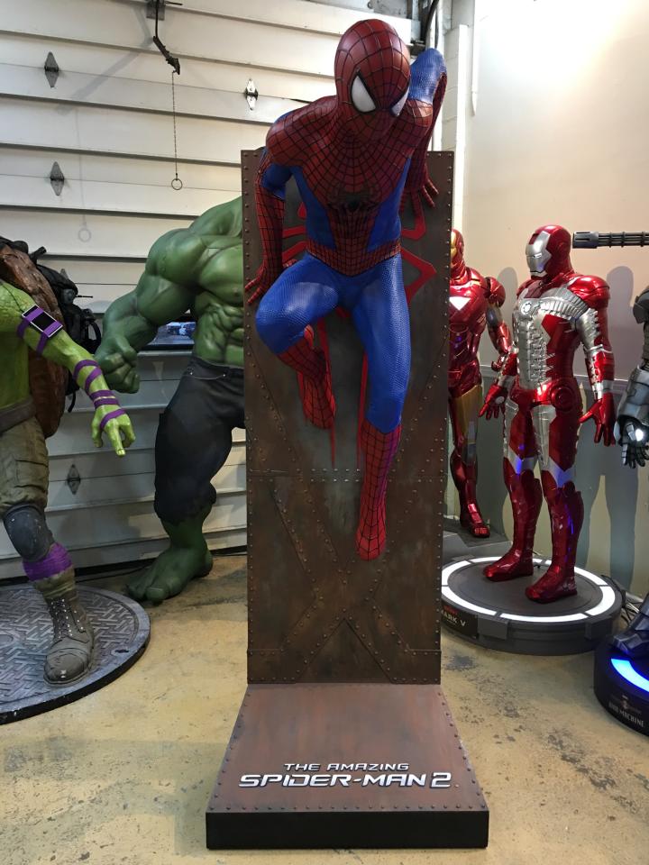 Life Size Marvel Amazing Spiderman 2 with Background Wall