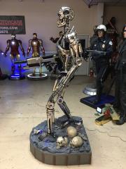 Sideshow Terminator T-800 First Version Endoskeleton
