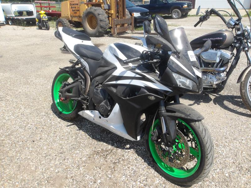 D80 - 2008 Honda CBR 600RR