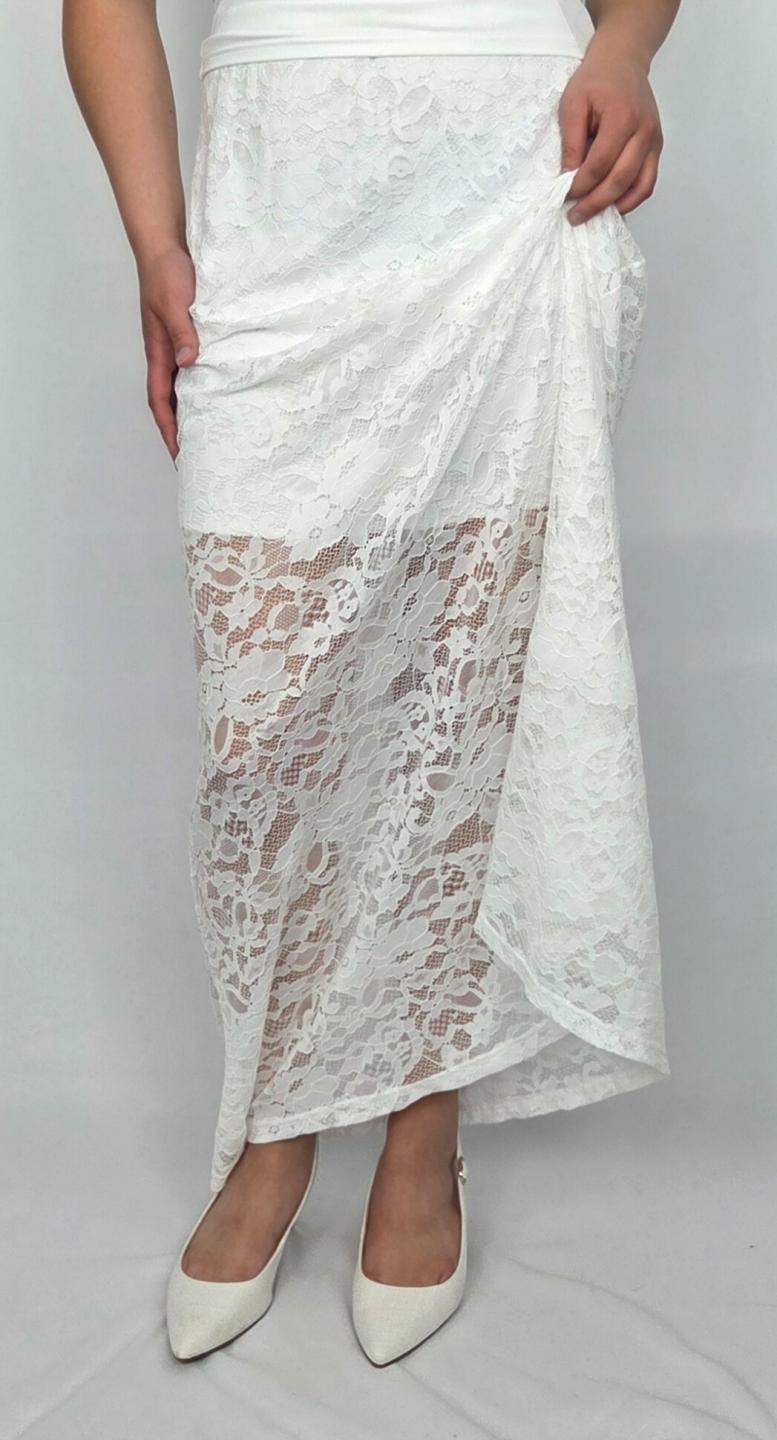 Elegant White Lace Maxi Skirt
