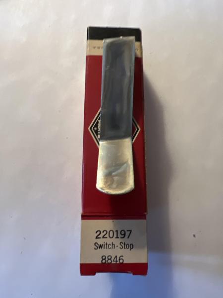 Briggs and Stratton NOS Switch stop 220197