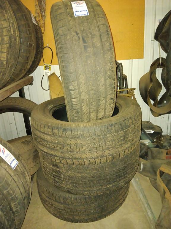 275/55R20 Dextero DHT2 Tires Set of 4