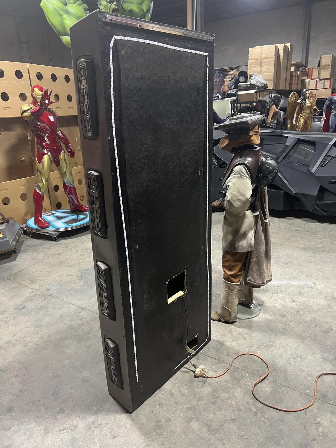 Star Wars Return of the Jedi Princess Leia Boushh and Han Solo In Carbonite